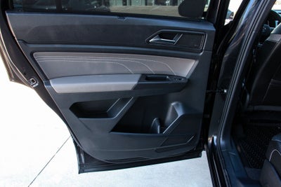 2023 Volkswagen Atlas Cross Sport 3.6L V6 SEL Premium R-Line