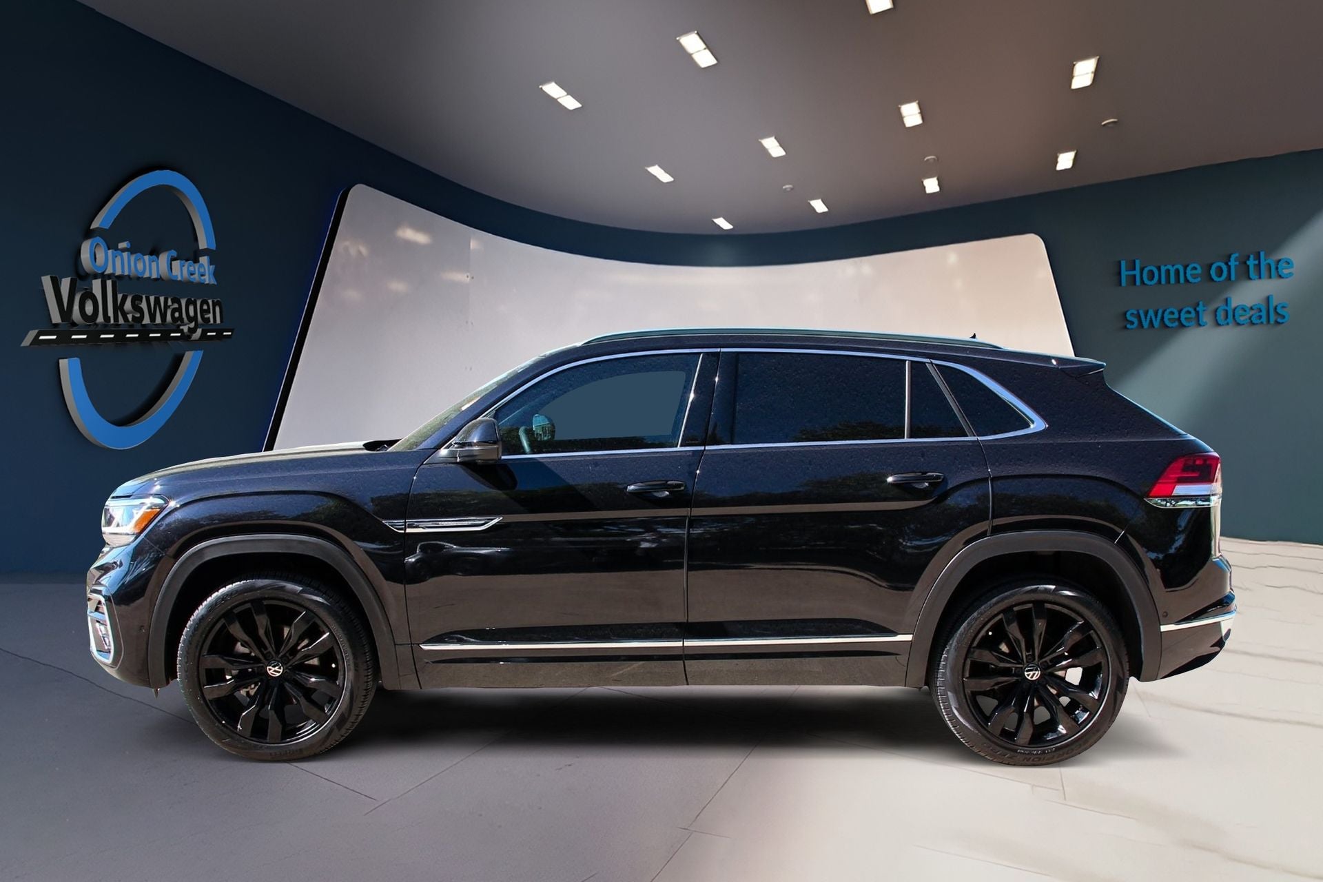 2023 Volkswagen Atlas Cross Sport 3.6L V6 SEL Premium R-Line