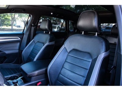 2023 Volkswagen Atlas Cross Sport 3.6L V6 SEL Premium R-Line