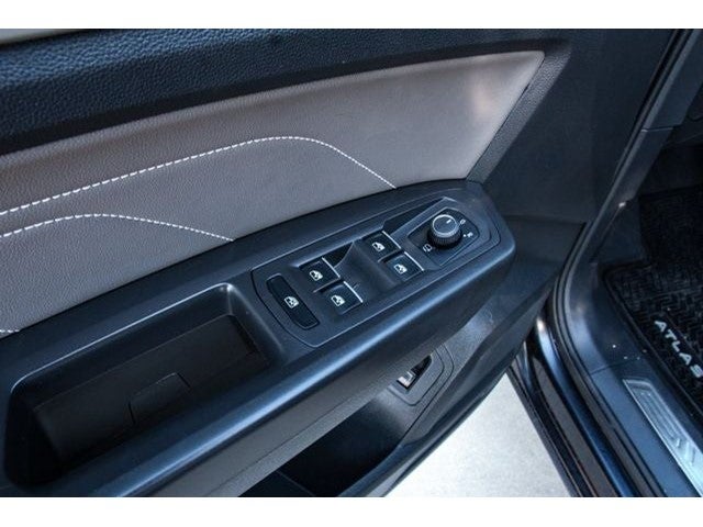 2023 Volkswagen Atlas Cross Sport 3.6L V6 SEL Premium R-Line