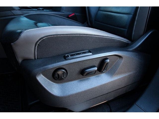 2023 Volkswagen Atlas Cross Sport 3.6L V6 SEL Premium R-Line