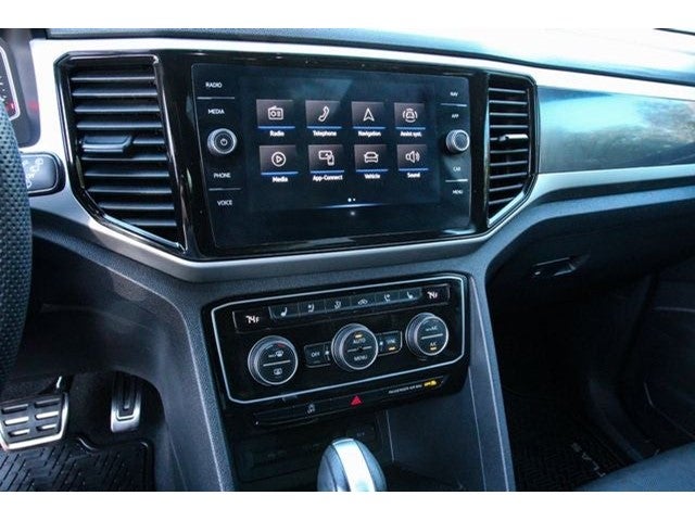 2023 Volkswagen Atlas Cross Sport 3.6L V6 SEL Premium R-Line