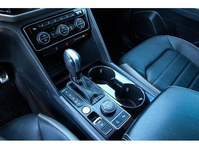 2023 Volkswagen Atlas Cross Sport 3.6L V6 SEL Premium R-Line