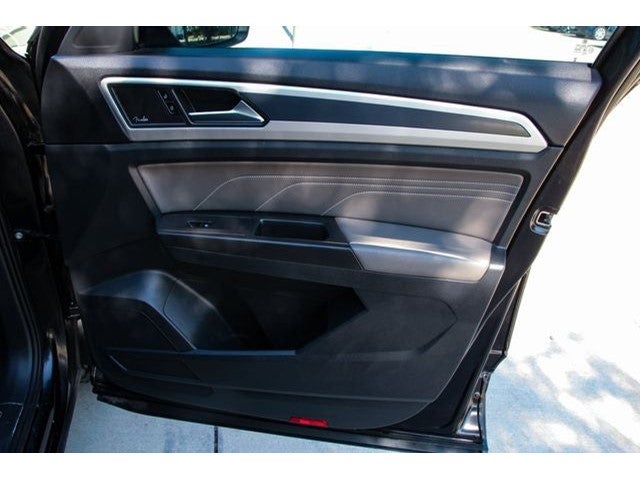 2023 Volkswagen Atlas Cross Sport 3.6L V6 SEL Premium R-Line