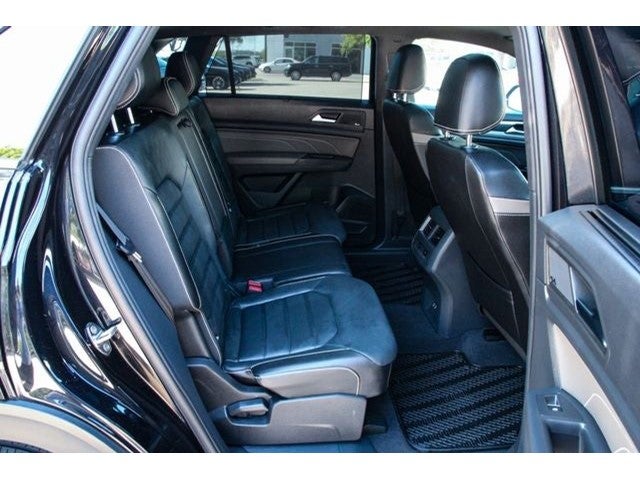 2023 Volkswagen Atlas Cross Sport 3.6L V6 SEL Premium R-Line