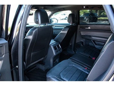 2023 Volkswagen Atlas Cross Sport 3.6L V6 SEL Premium R-Line