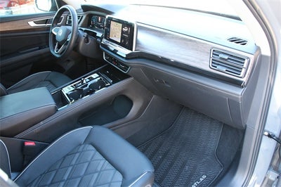 2025 Volkswagen Atlas 2.0T SEL Premium R-Line