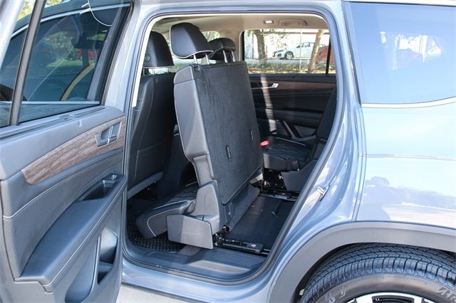 2025 Volkswagen Atlas 2.0T SEL Premium R-Line