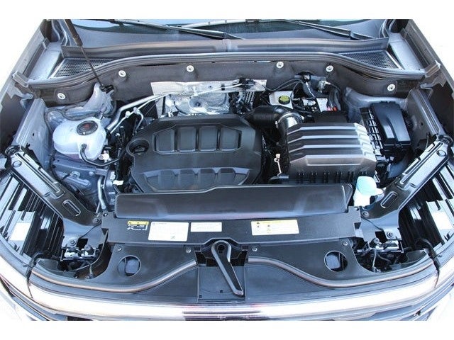 2025 Volkswagen Atlas 2.0T SEL Premium R-Line