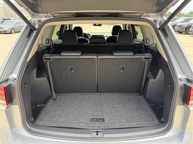 2025 Volkswagen Atlas 2.0T SEL Premium R-Line