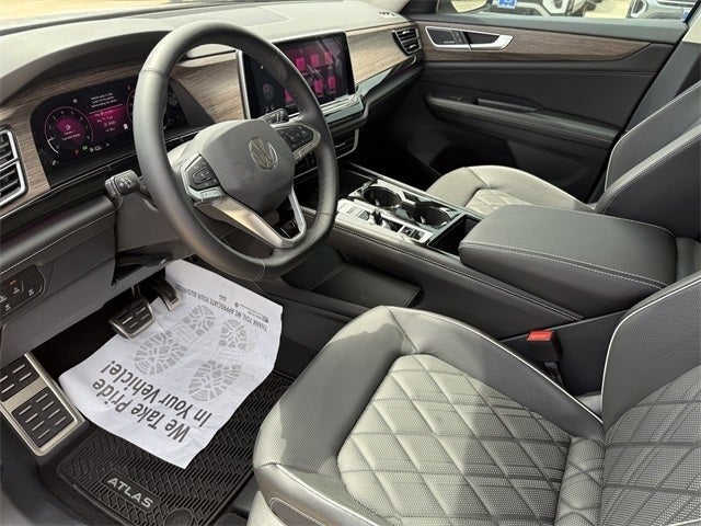 2025 Volkswagen Atlas 2.0T SEL Premium R-Line