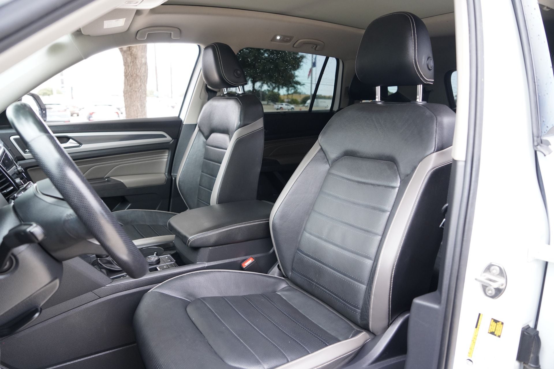 2023 Volkswagen Atlas 3.6L V6 SEL Premium R-Line
