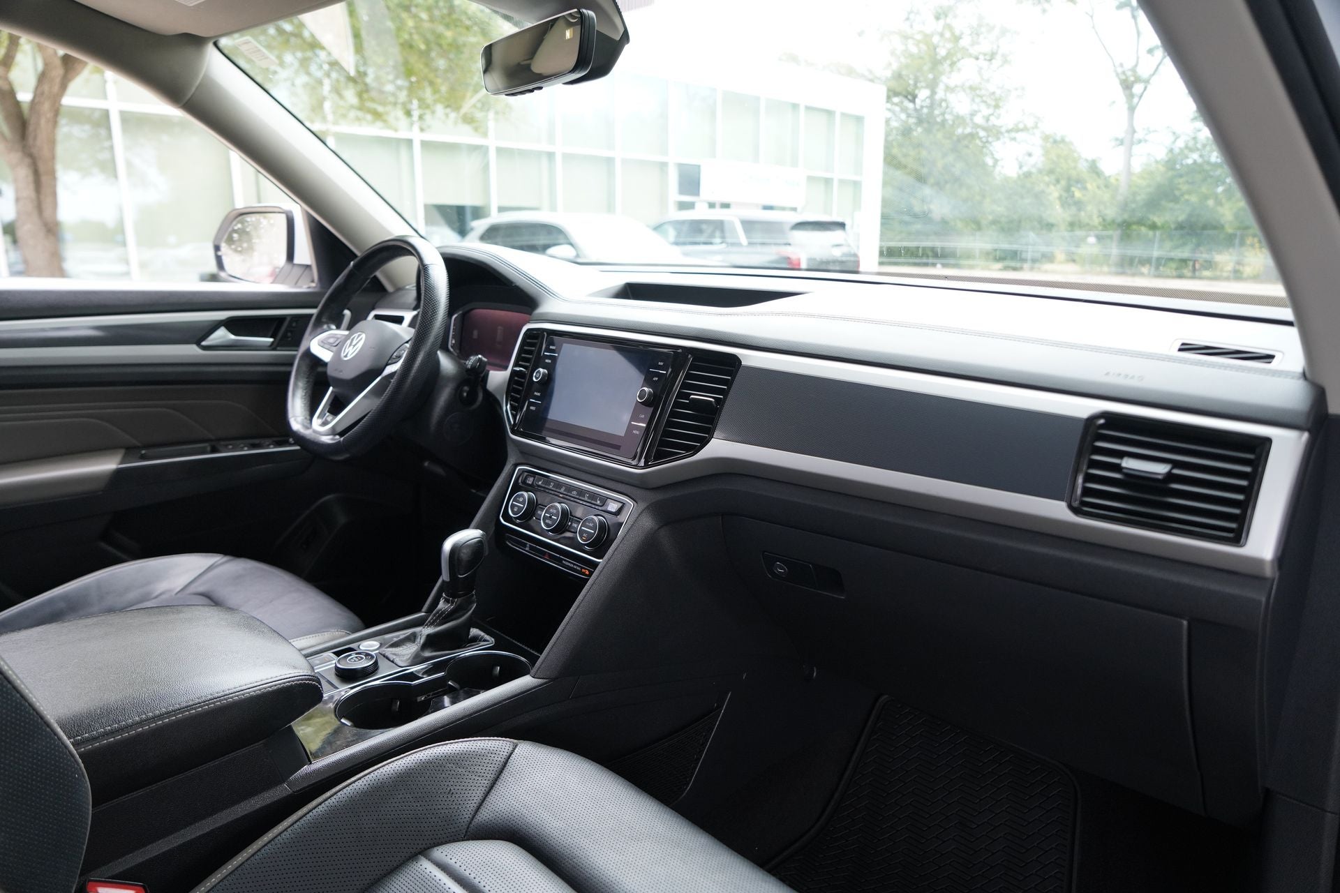 2023 Volkswagen Atlas 3.6L V6 SEL Premium R-Line