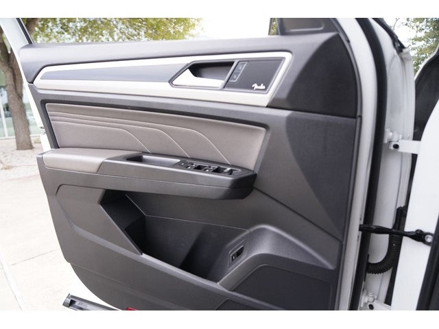 2023 Volkswagen Atlas 3.6L V6 SEL Premium R-Line