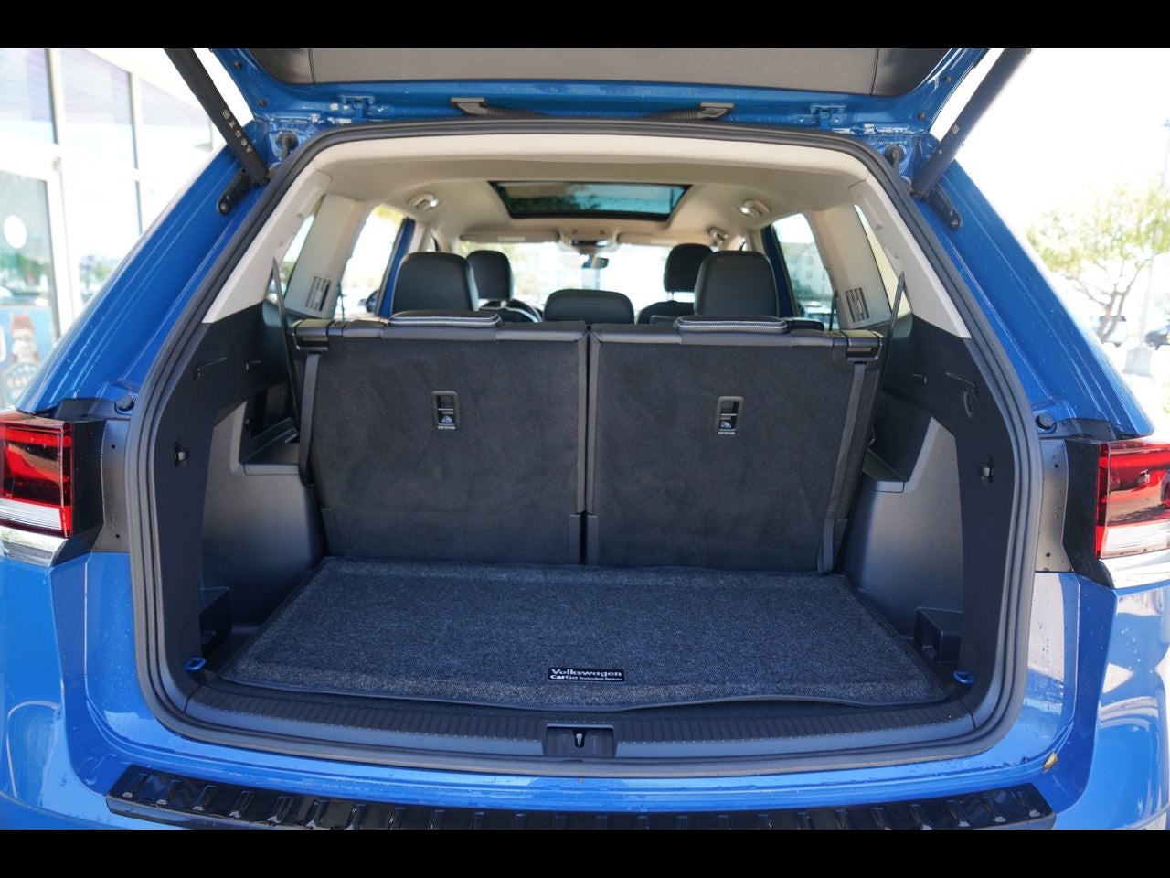2025 Volkswagen Atlas 2.0T SEL Premium R-Line
