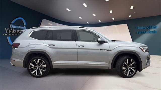 2025 Volkswagen Atlas 2.0T SEL Premium R-Line