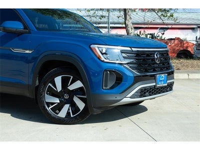 2025 Volkswagen Atlas Cross Sport 2.0T SE w/Technology
