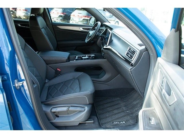 2025 Volkswagen Atlas Cross Sport 2.0T SE w/Technology