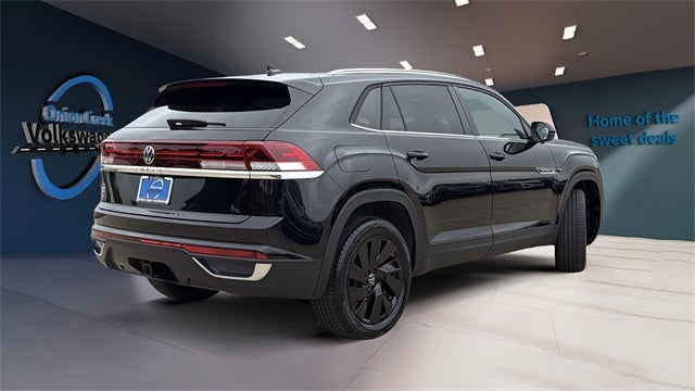 2025 Volkswagen Atlas Cross Sport 2.0T SE w/Technology