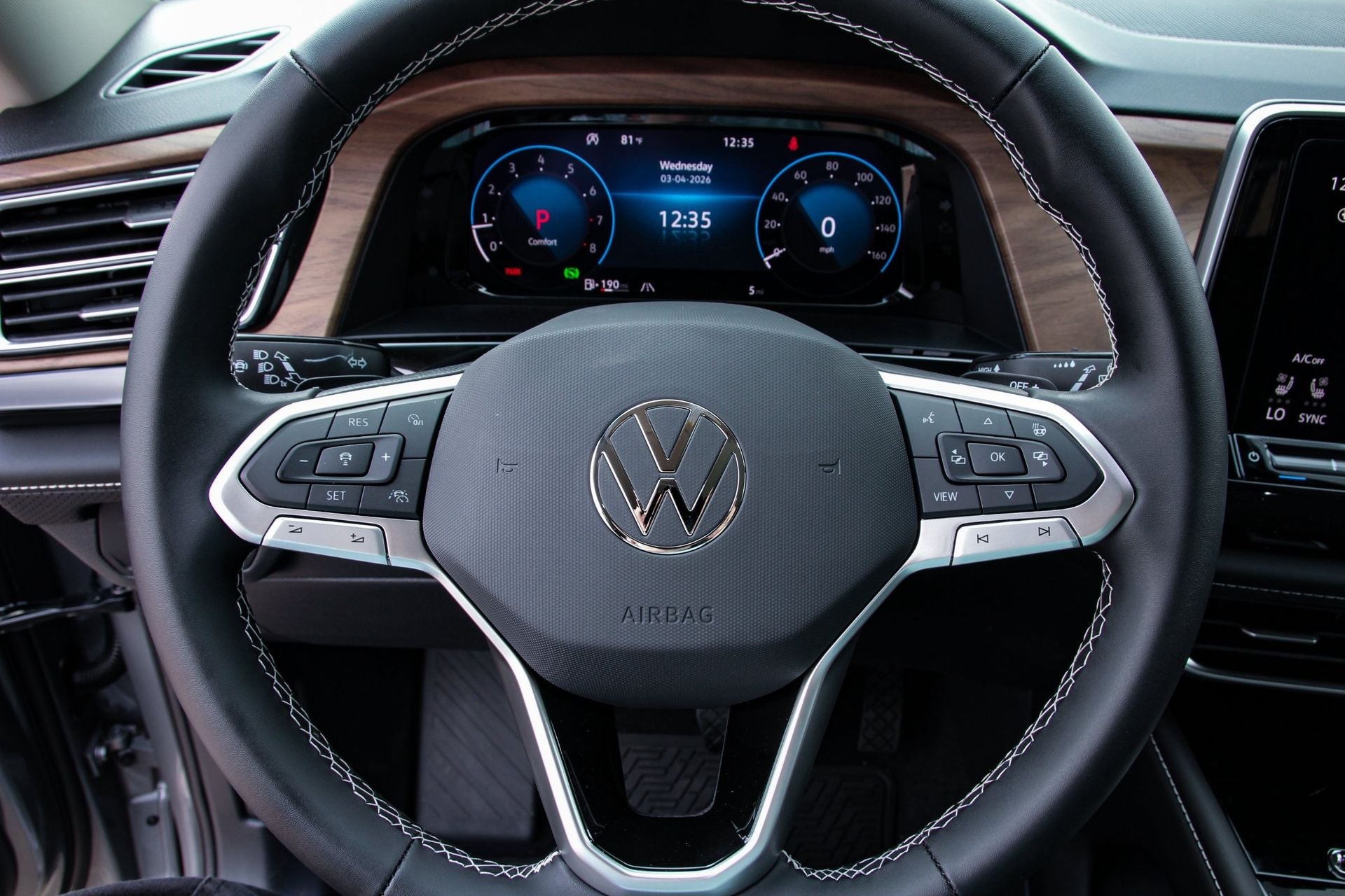 2026 Volkswagen Atlas 2.0T SE W/TECHNOLOGY