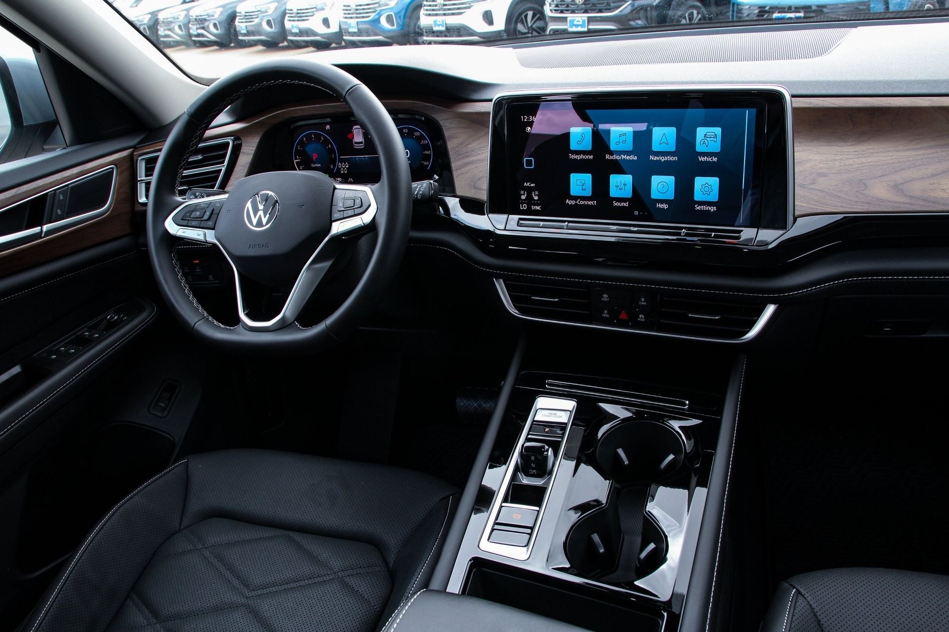 2026 Volkswagen Atlas 2.0T SE W/TECHNOLOGY