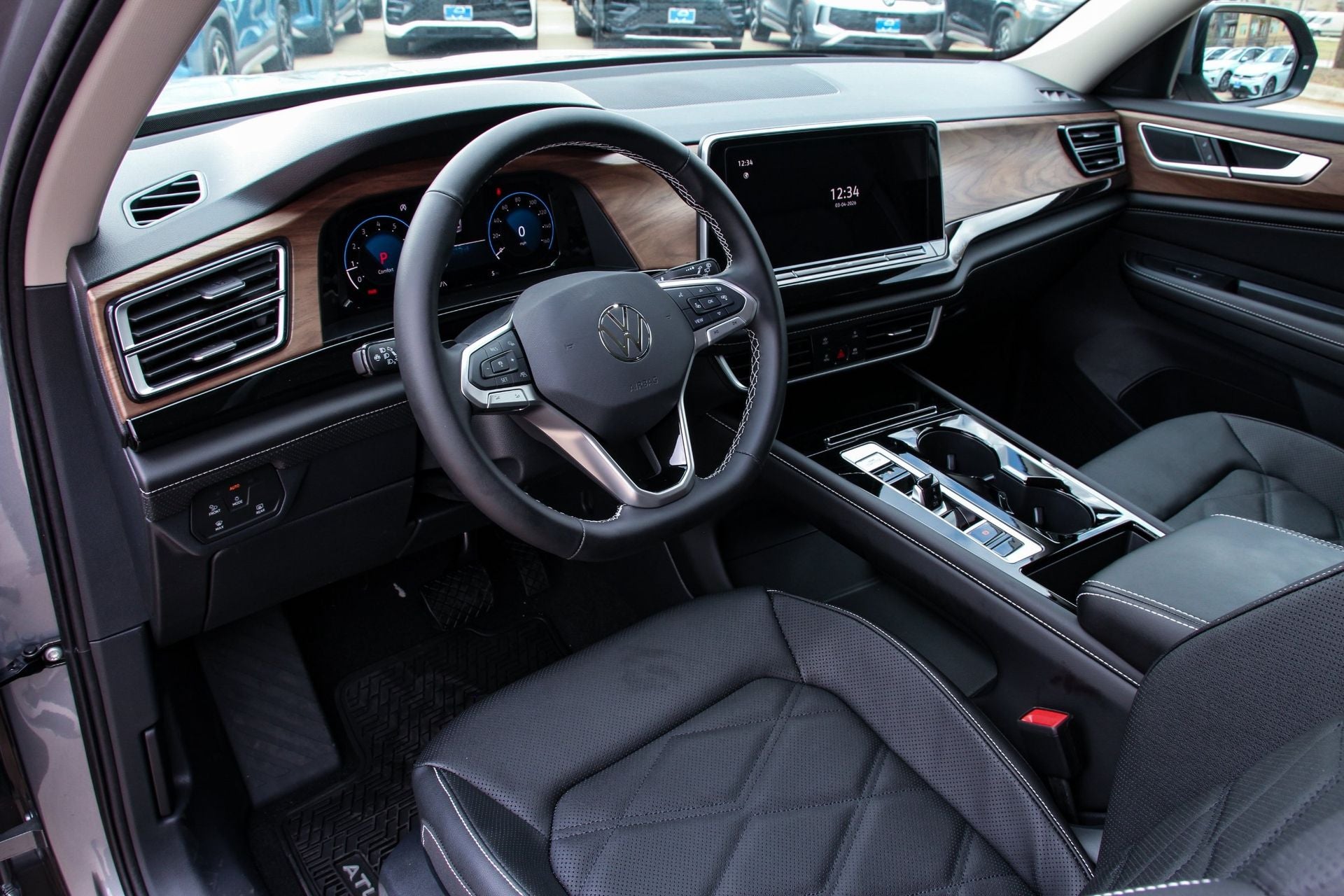 2026 Volkswagen Atlas 2.0T SE W/TECHNOLOGY