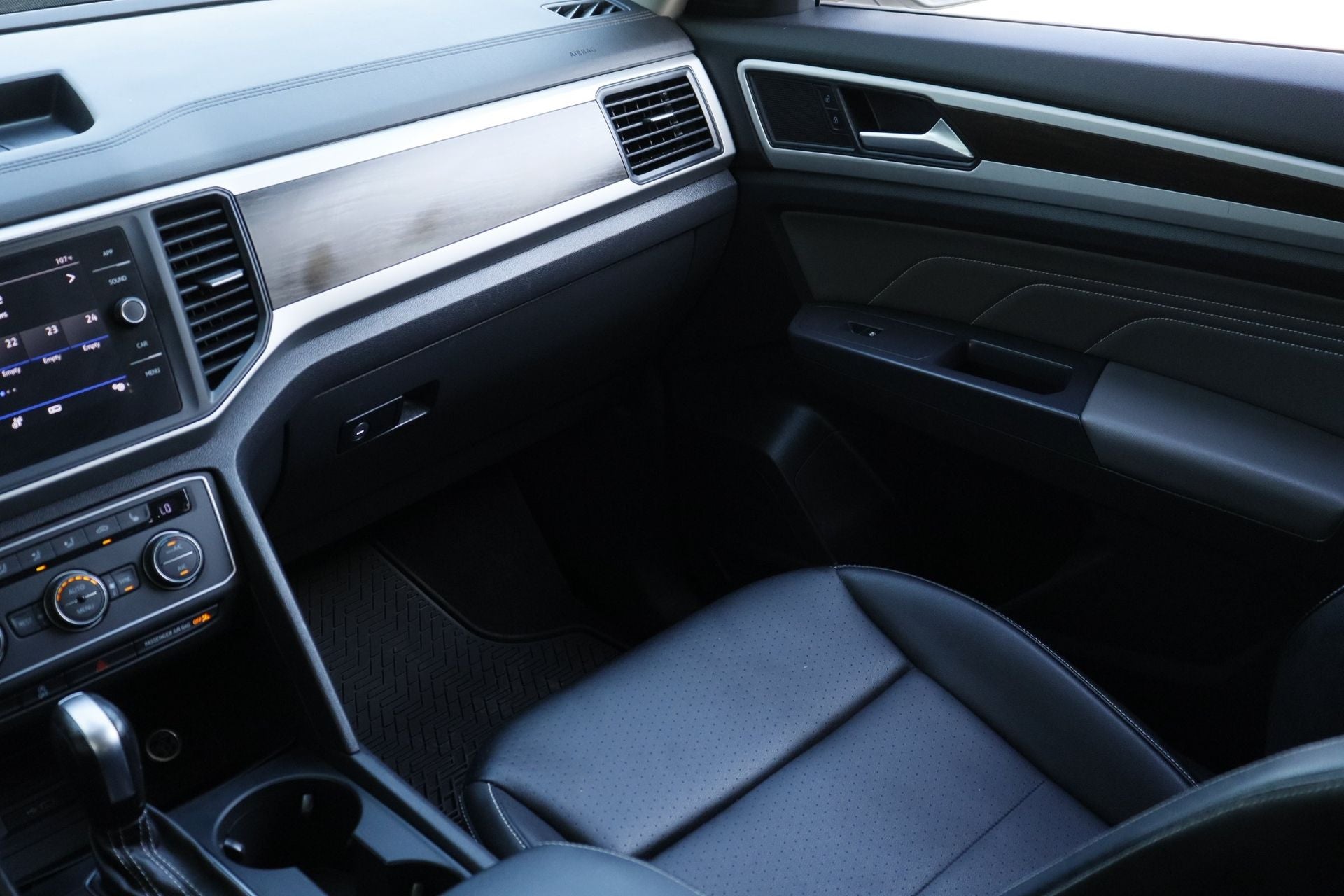 2021 Volkswagen Atlas 2.0T SE w/Technology