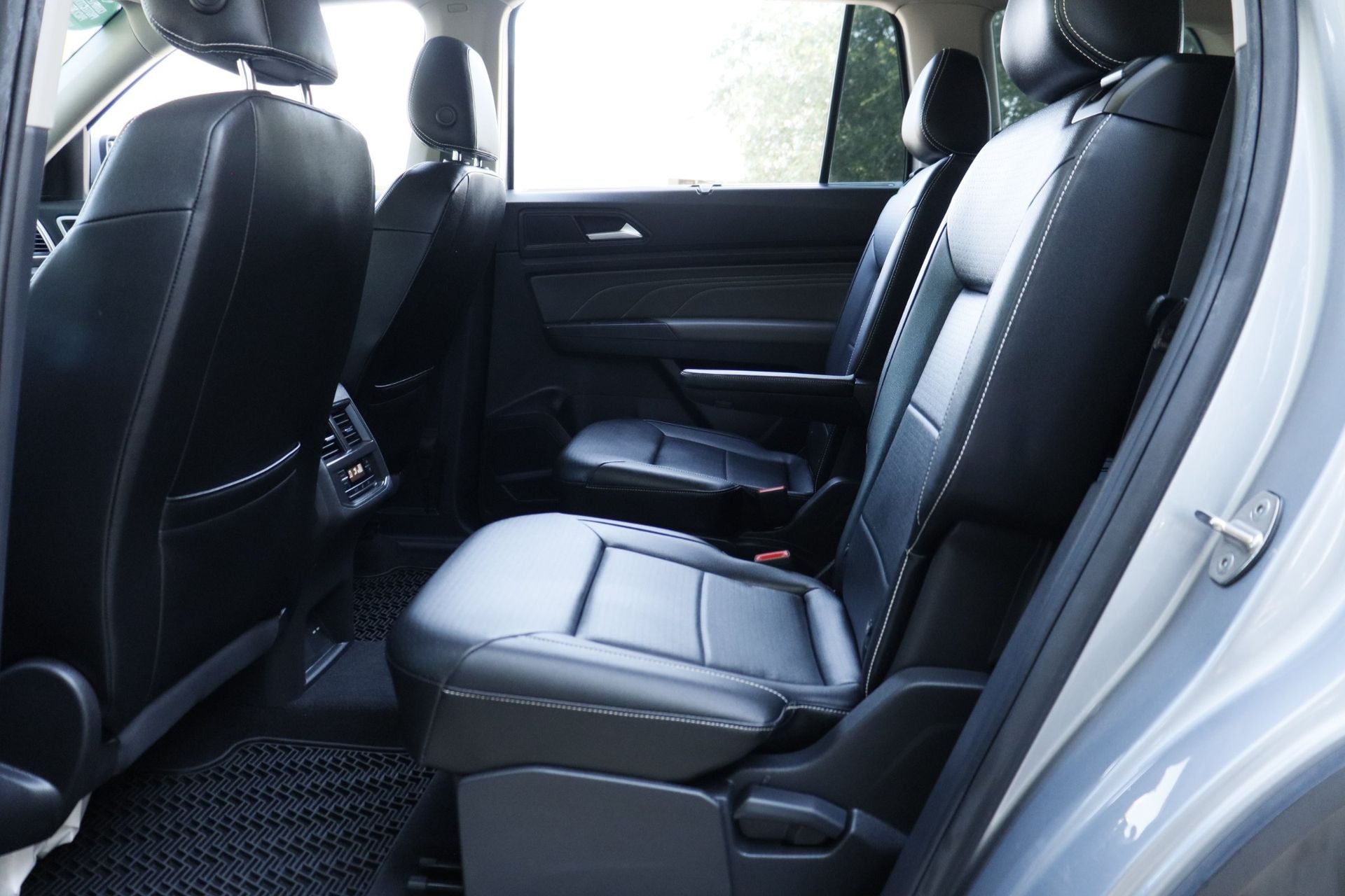 2021 Volkswagen Atlas 2.0T SE w/Technology