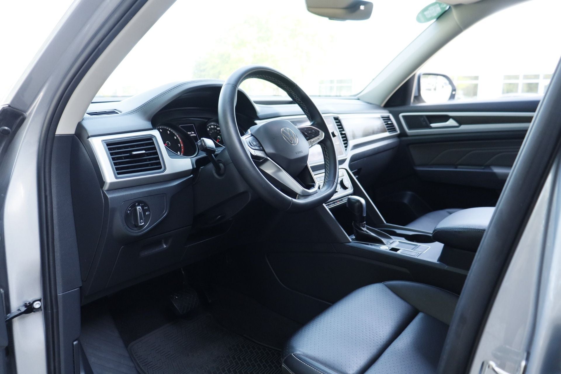 2021 Volkswagen Atlas 2.0T SE w/Technology