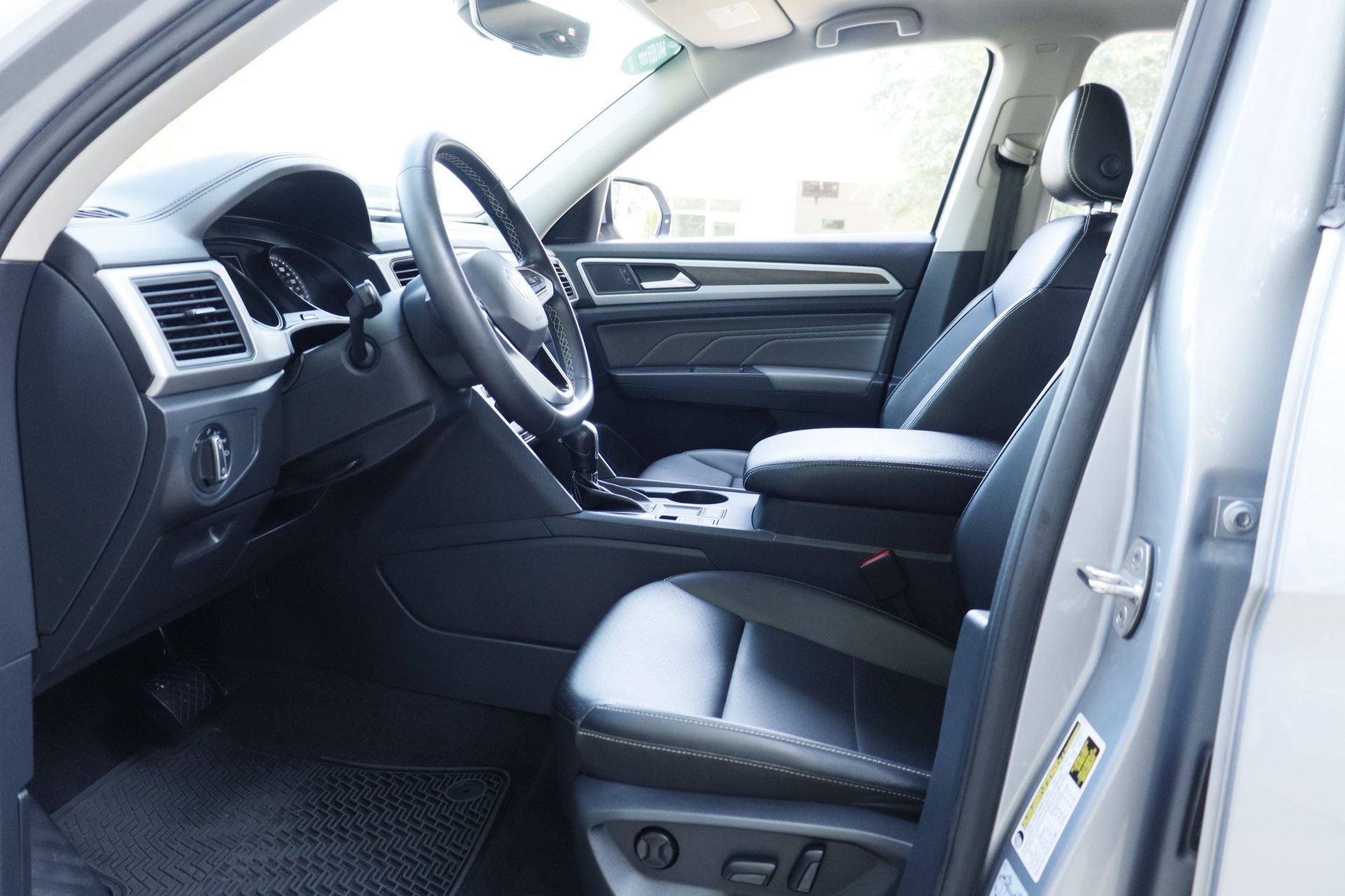 2021 Volkswagen Atlas 2.0T SE w/Technology