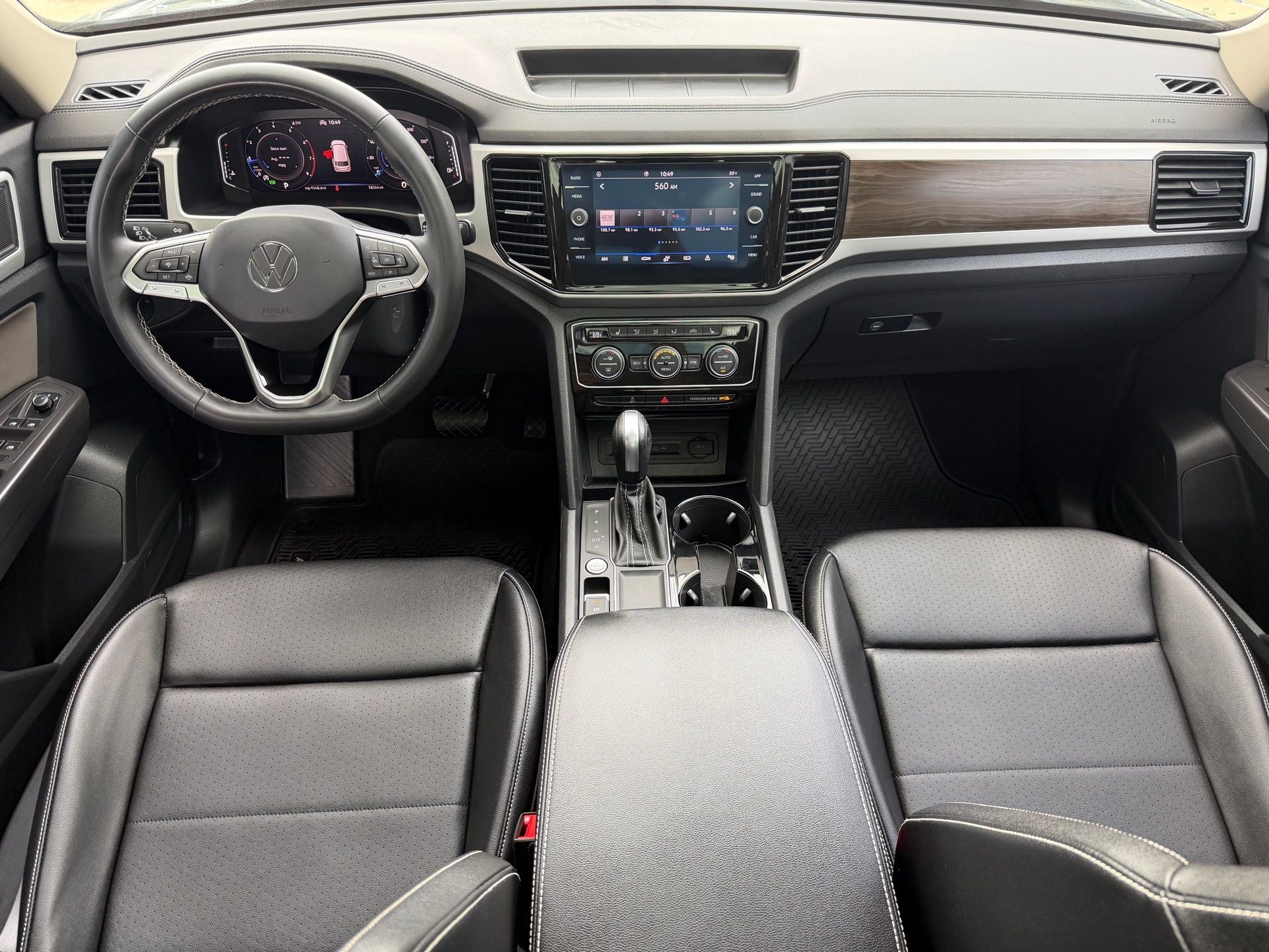 2022 Volkswagen Atlas 3.6L V6 SE w/Technology