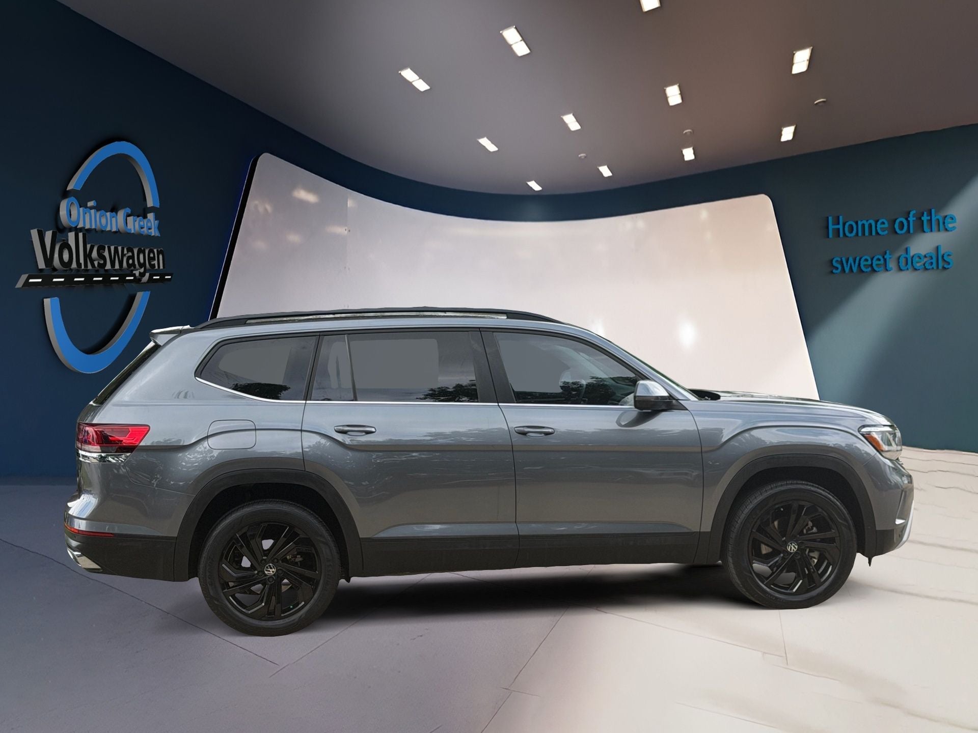 2022 Volkswagen Atlas 3.6L V6 SE w/Technology