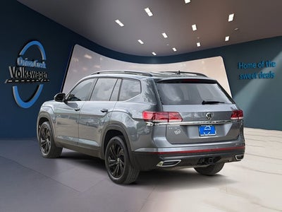2022 Volkswagen Atlas 3.6L V6 SE w/Technology