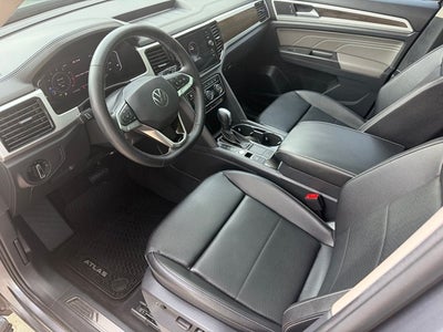 2022 Volkswagen Atlas 3.6L V6 SE w/Technology
