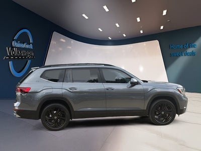 2022 Volkswagen Atlas 3.6L V6 SE w/Technology