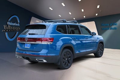 2025 Volkswagen Atlas 2.0T SE w/Technology