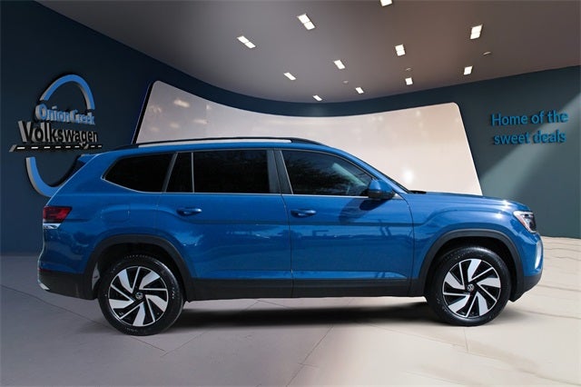 2025 Volkswagen Atlas 2.0T SE w/ Technology