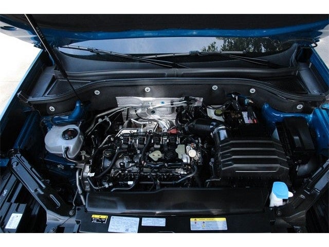 2025 Volkswagen Atlas 2.0T SE w/ Technology