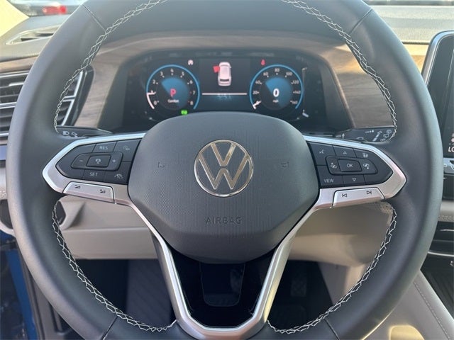 2025 Volkswagen Atlas 2.0T SE w/ Technology