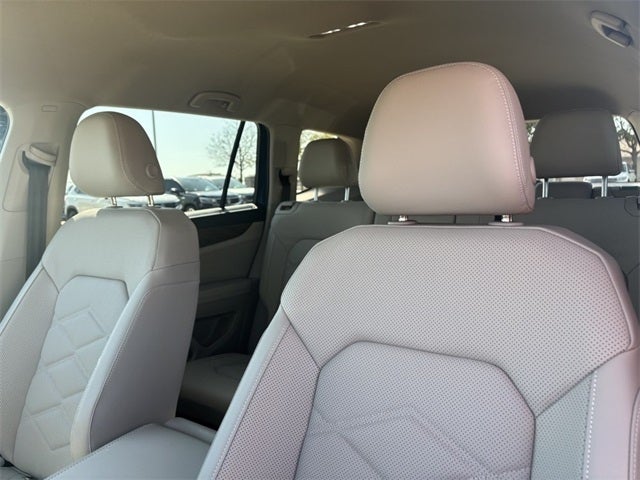 2025 Volkswagen Atlas 2.0T SE w/ Technology