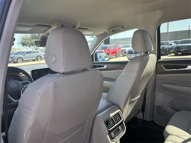 2025 Volkswagen Atlas 2.0T SE w/ Technology