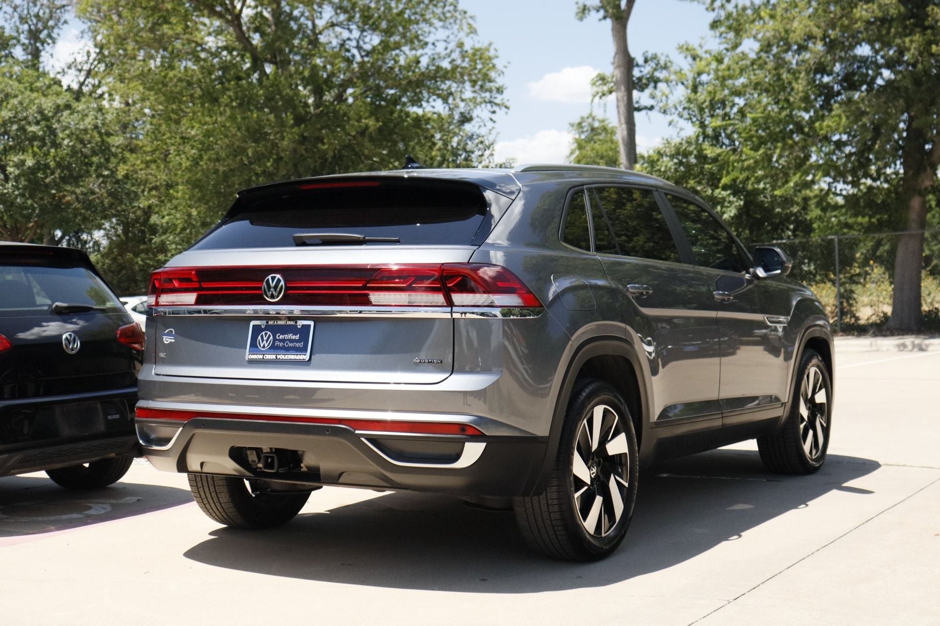 2024 Volkswagen Atlas Cross Sport 2.0T SE w/Technology