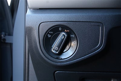 2021 Volkswagen Atlas Cross Sport 3.6L V6 SE w/Technology R-Line