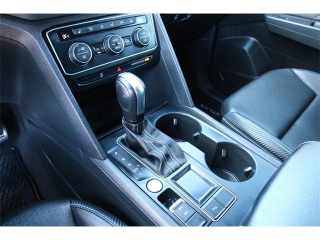 2021 Volkswagen Atlas Cross Sport 3.6L V6 SE w/Technology R-Line