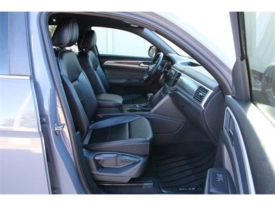 2021 Volkswagen Atlas Cross Sport 3.6L V6 SE w/Technology R-Line