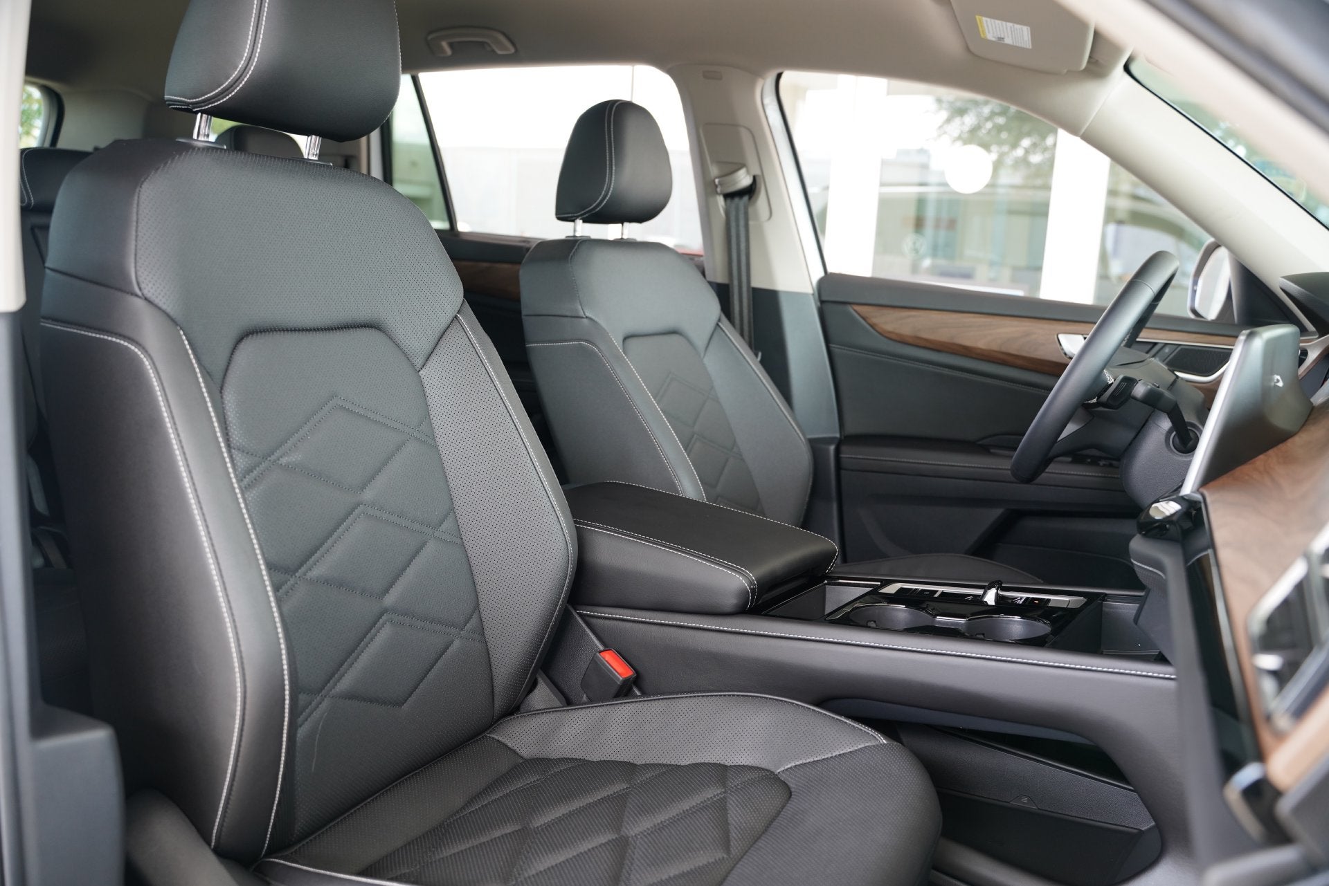 2026 Volkswagen Atlas SE w/Technology