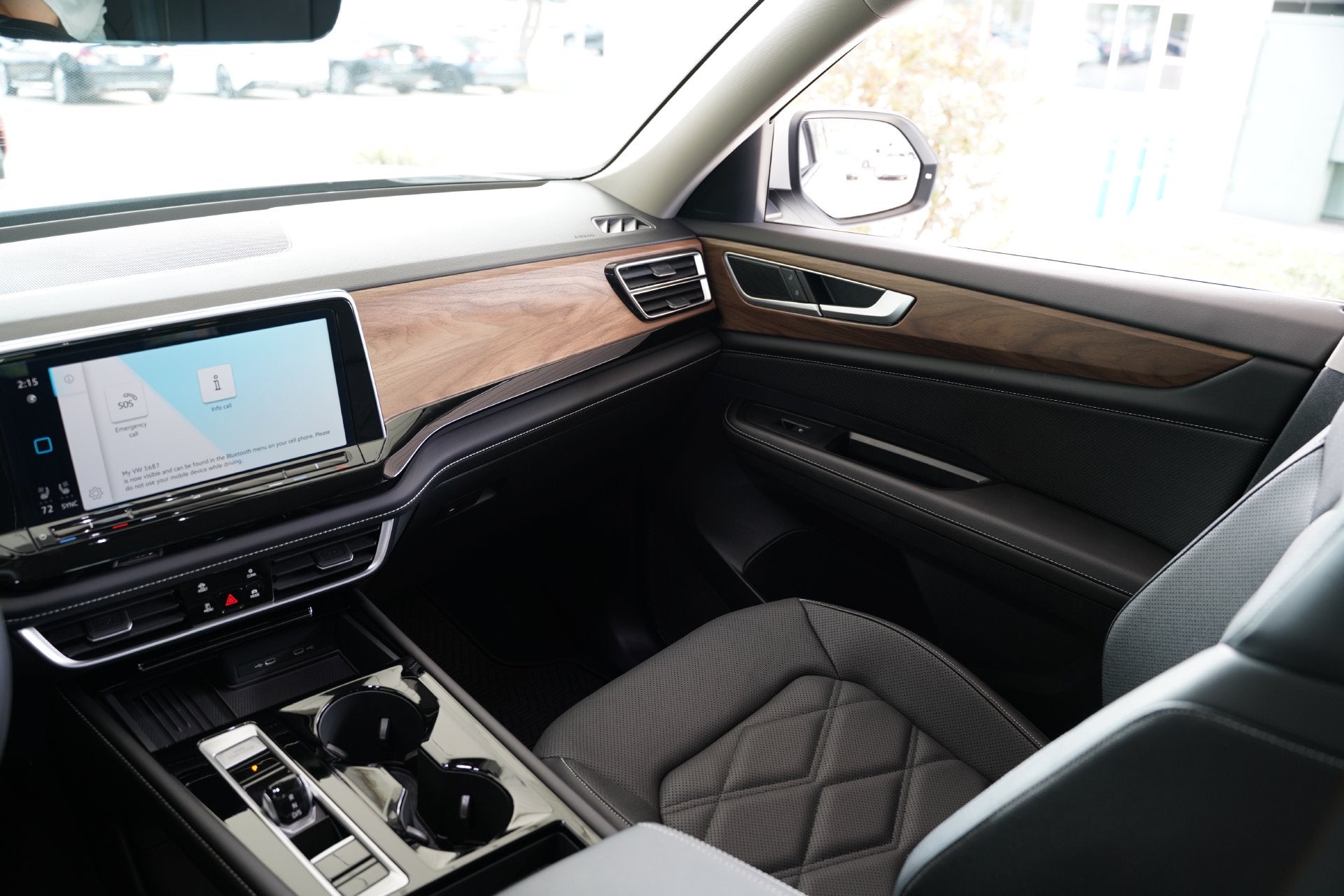 2026 Volkswagen Atlas SE w/Technology