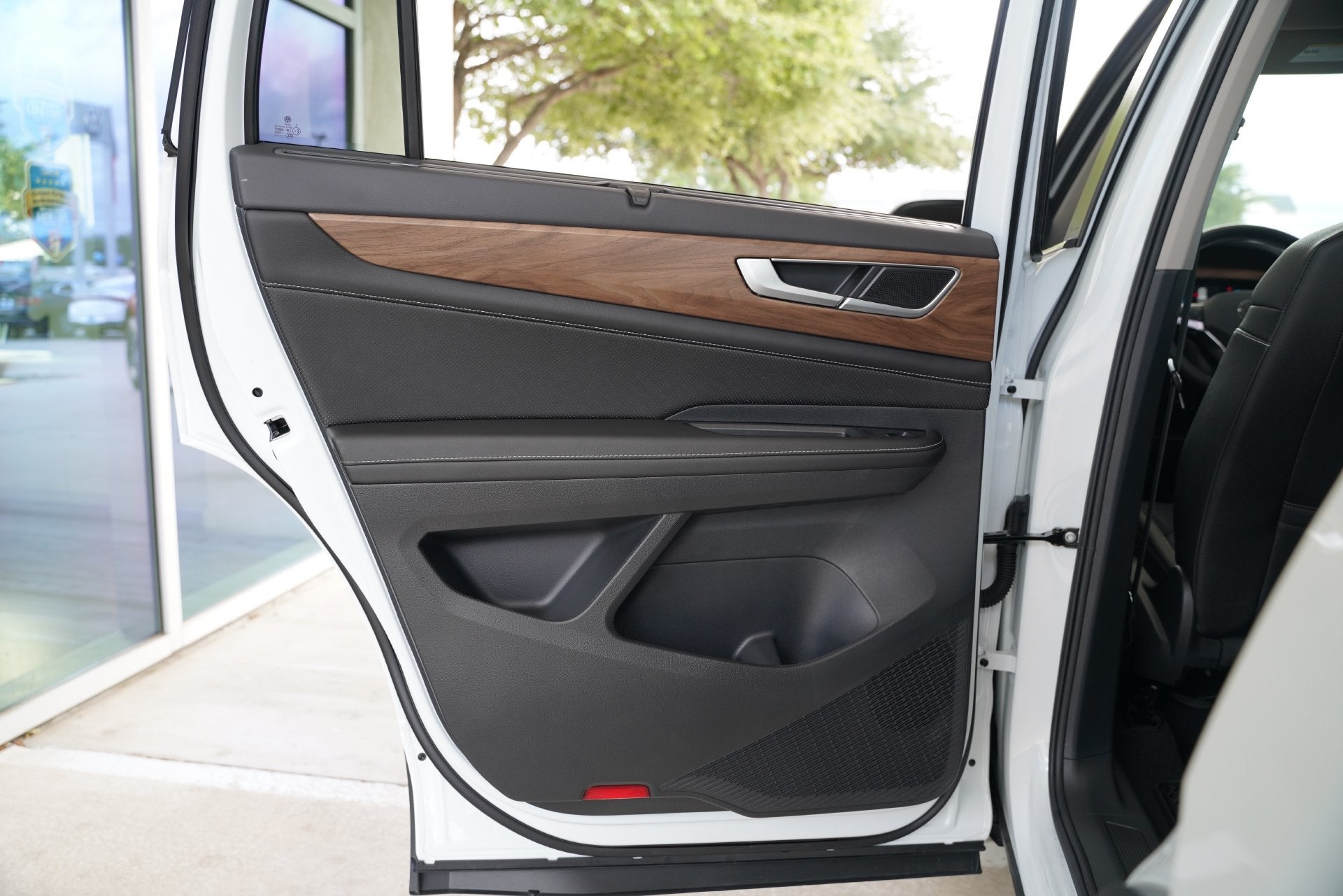 2026 Volkswagen Atlas SE w/Technology