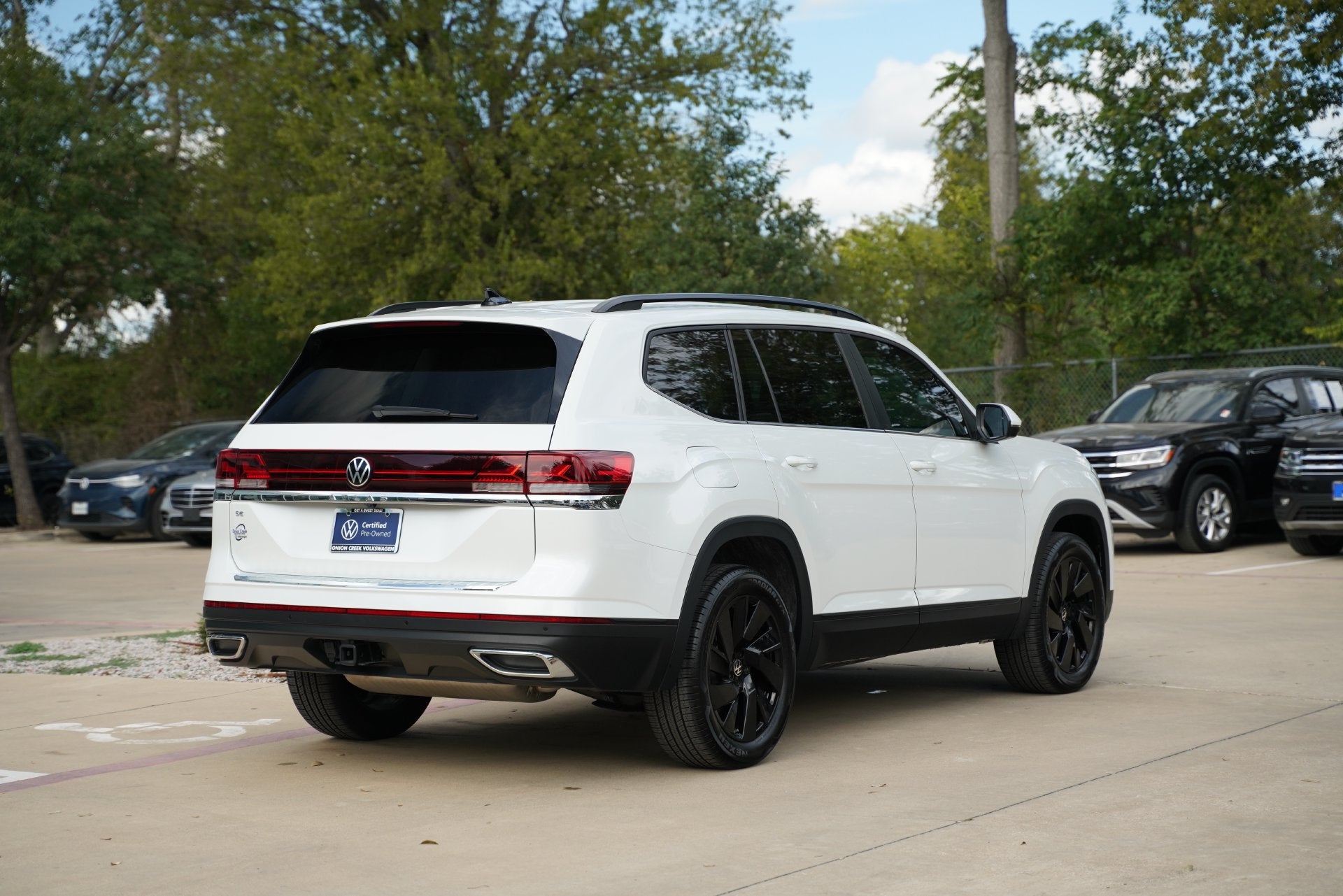 2026 Volkswagen Atlas SE w/Technology