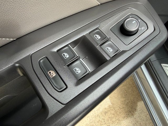 2023 Volkswagen Atlas 2.0T SE w/Technology